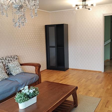 Sollenatuna Cozy & Spacial Apartment Sollentuna Bagian luar foto